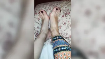 msjamiefoster cute babe jerks off with sex toys