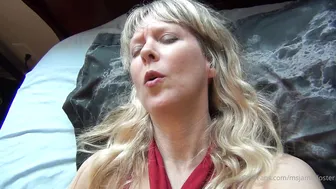msjamiefoster asshole queen caresses intimate places