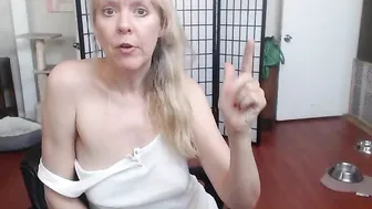 msjamiefoster undressed in front of the camera