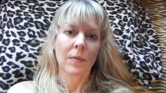 msjamiefoster in  private e agreed to take off her underwear