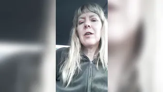 msjamiefoster imposing slut fucks pussy with fingers