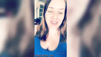 maggiegreenlive Lacy brunette