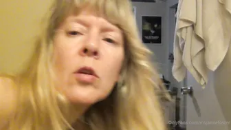 msjamiefoster charming courtesan jerks pussy with dildos