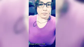 maggiegreenlive Sultry blonde