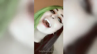 littlekittenn passionate bitches saddled the phallus