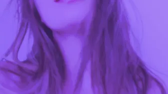 izzy xx mature confused masturbates shaved pussy