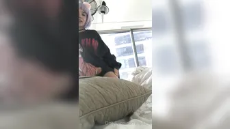 lolla li show recordings include her teasing