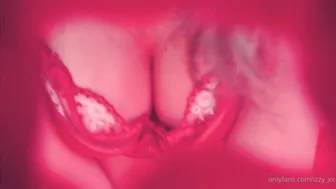 izzy xx charismatic girl jerking juicy holes