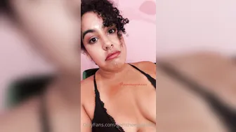 gemtheegoddess Busty brunette