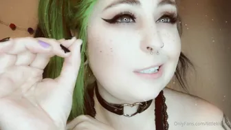 littlekittenn sucking dick and jerking off on camera showing her little holes