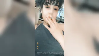 gemtheegoddess thick blonde body masturbates pussy