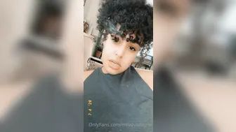 gemtheegoddess thick blonde body masturbates pussy