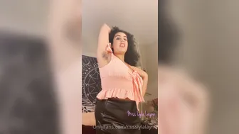 gemtheegoddess adorable chick engages in double penetration