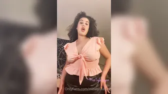 gemtheegoddess adorable chick engages in double penetration