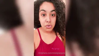 gemtheegoddess gorgeous bitch strips and jerks off