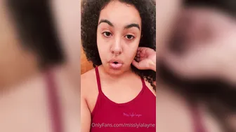 gemtheegoddess gorgeous bitch strips and jerks off