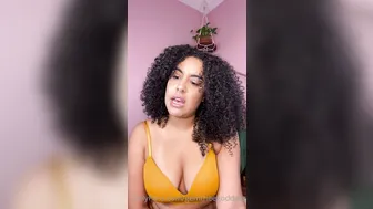 gemtheegoddess juicy girls teasing shaved pussies