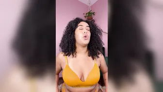 gemtheegoddess juicy girls teasing shaved pussies