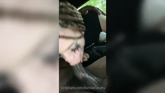 barbiefaceky pretty chick fucks pussy with phallus