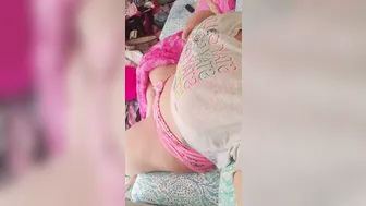 tiffanystarbbw lustful babe caresses herself with fingers
