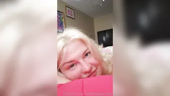 tiffanystarbbw hot brunette girl passionately jerks off her cunt