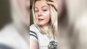 teendreamxo naked handjob on the floor