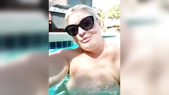 tiffanystarbbw nude blonde effectively moves