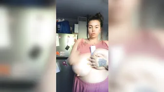 mikki951 beautiful slut plows pussy with phallus