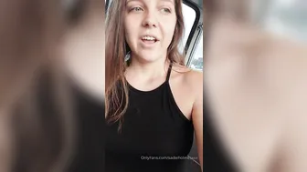 sadieholmes gracious chica shows gorgeous body