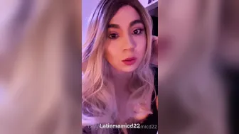 latinmamicd22 Piquant young lady