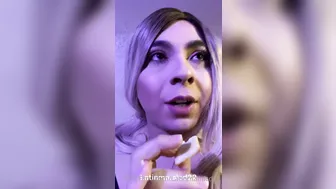 latinmamicd22 Piquant young lady