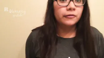 irlmommy23 naughty bitch delivers orgasm sex toys