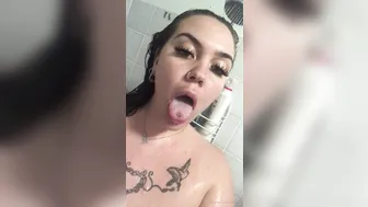 mikki951 the stubborn slut fucks herself with a phallus