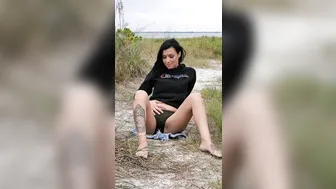 genericparadise fucks herself in the pussy with a toy