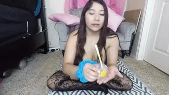 irlmommy23 Incendiary lady relishly masturbates both holes