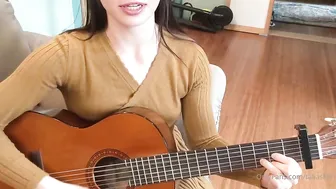 elfgirltalia busty skin fucks pussy dildo