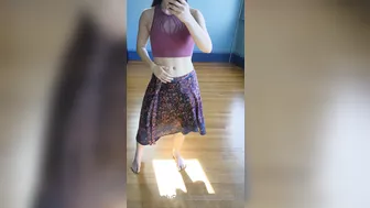 elfgirltalia cute lady shows natural tits