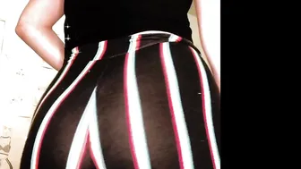 babyjade13 the charming slut fucks her pussy with a phallus