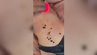 urlilbunniie slut cums off