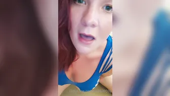 u Dark-haired chick