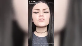 babyjade13 gorgeous chick fucks cunt with phallus