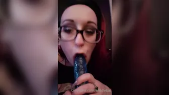 widdlebat voluptuous