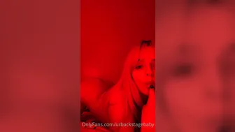 urbackstagebaby Sultry lady