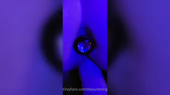 thecummings2020 hot lady passionately pulls pussy