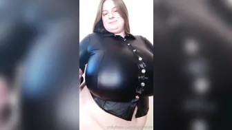 sarahrae lynch blissful quit performed  private  with a toy