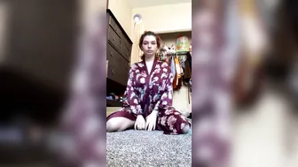 annabel Restless girl