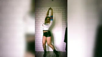 bethundressed fingering pussy moaning another whore