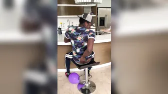 aprilvixen busty young lady fucks her cunt