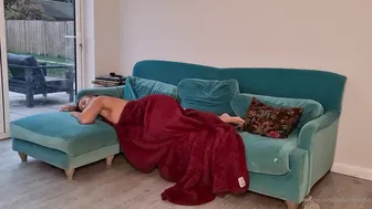 bethundressed vicious girl relish fingers with herself