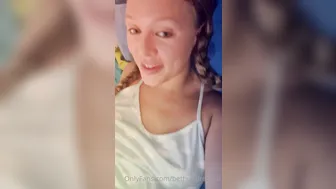 bethundressed lustful brunette girl gets her pussy fucked